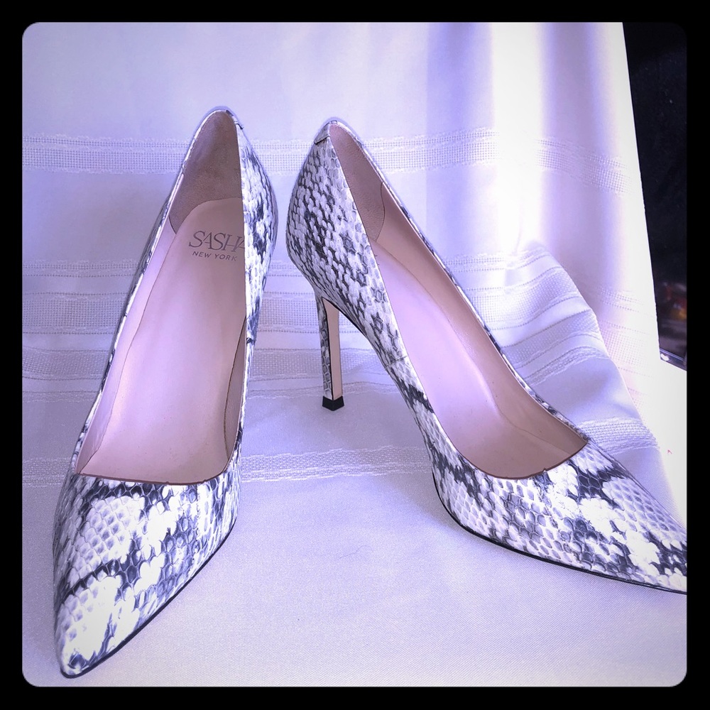 Sasha NY high heels size 38, new.